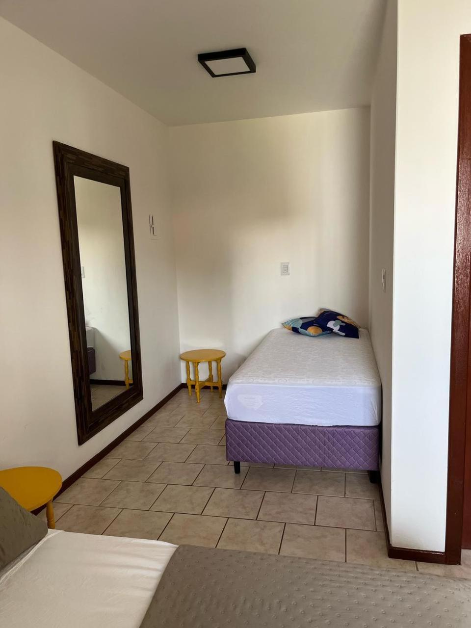 1 Dorm Apto 02 Terreo Ingleses Centro *